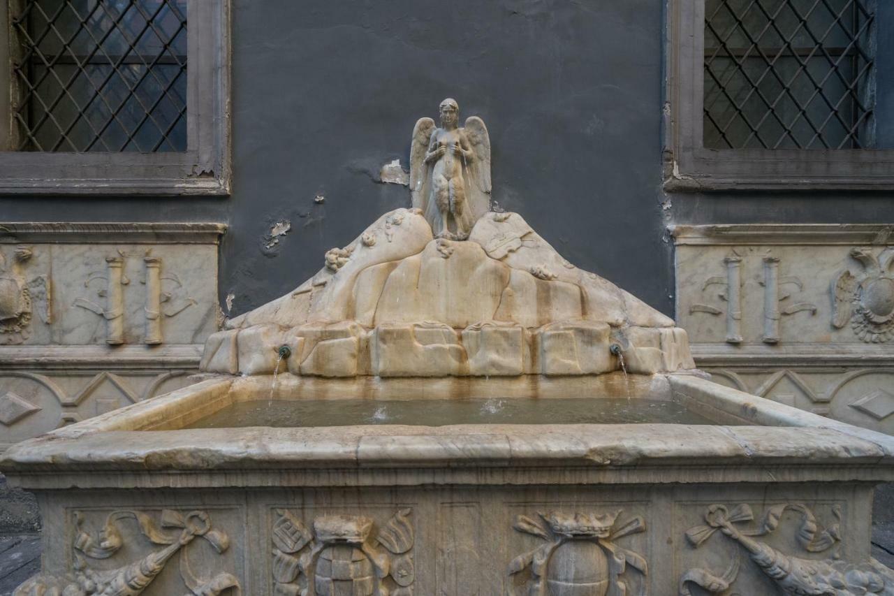 Donnare Casavacanza - Historic Center Of Napoli Bagian luar foto