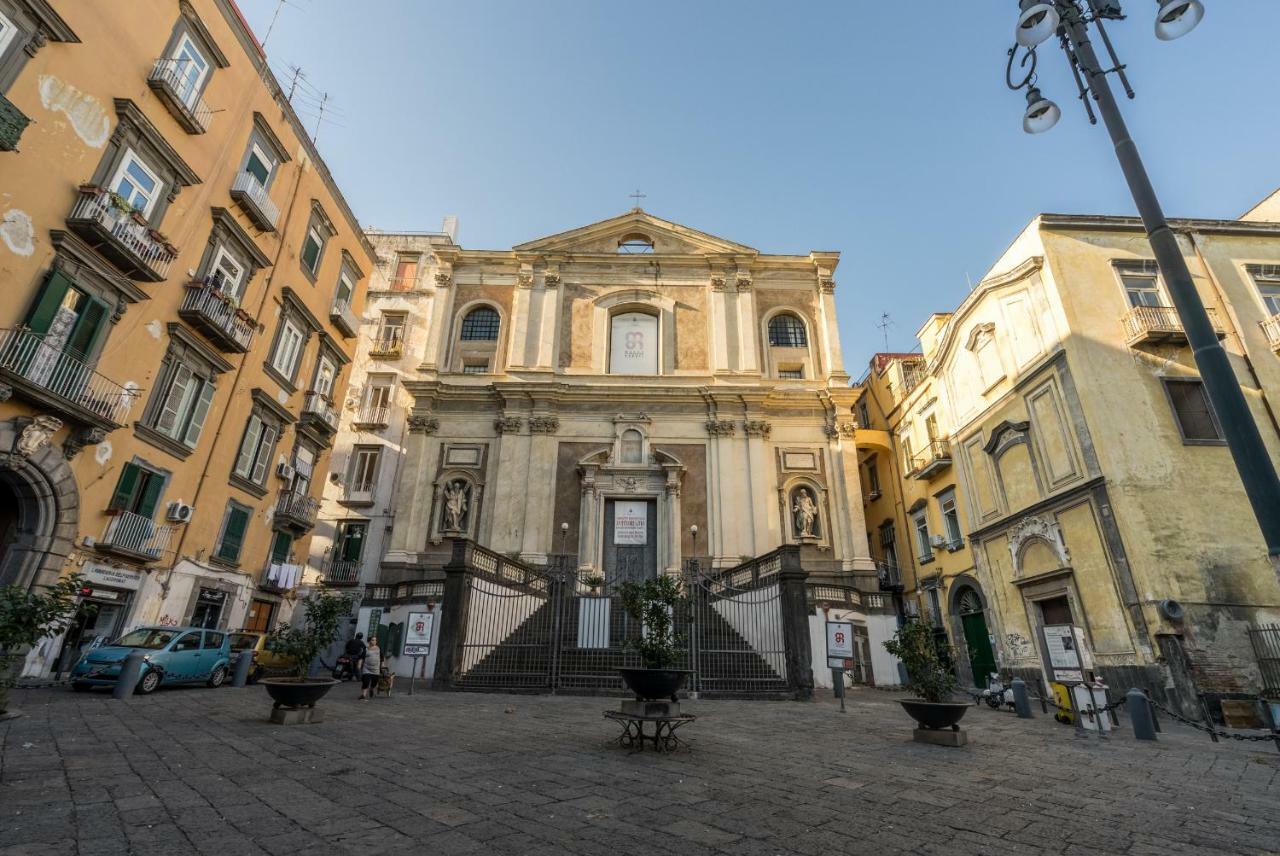 Donnare Casavacanza - Historic Center Of Napoli Bagian luar foto