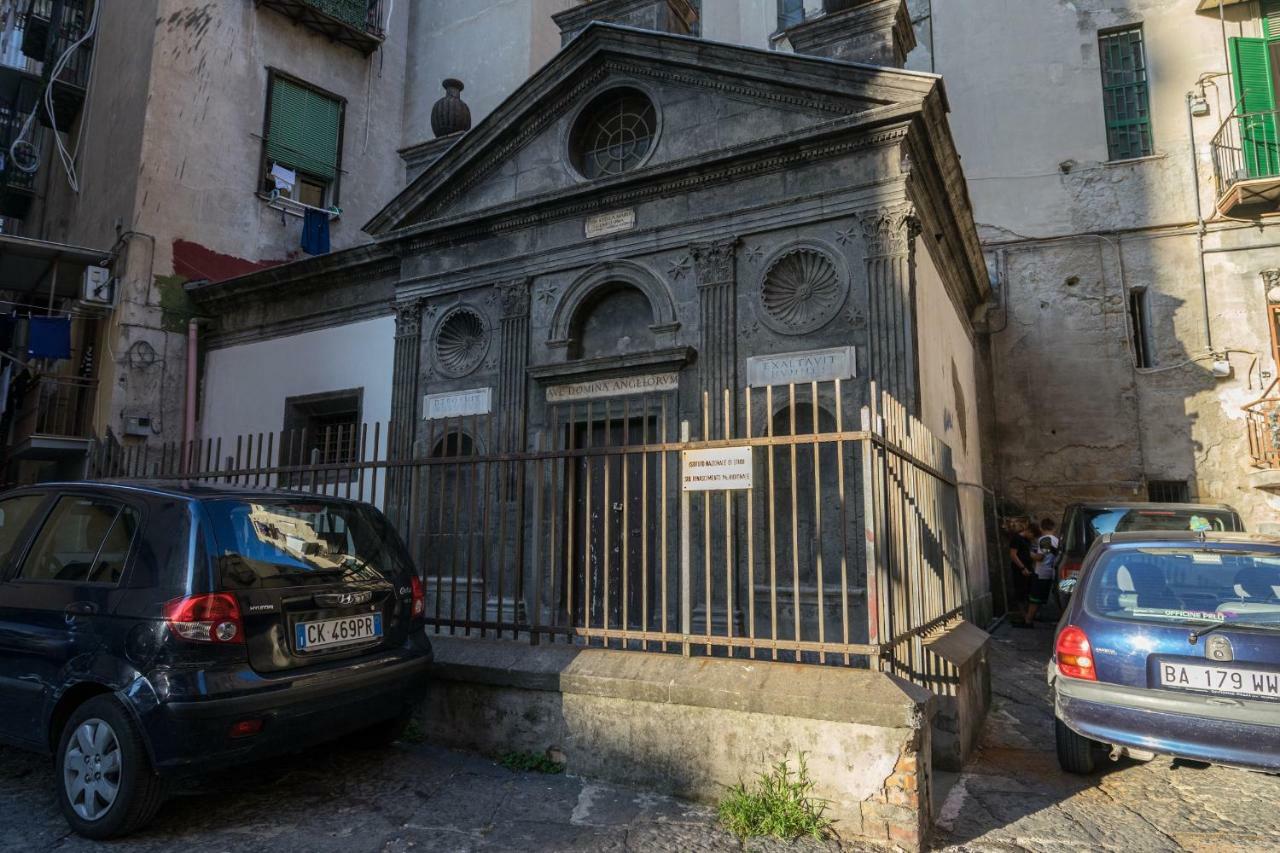 Donnare Casavacanza - Historic Center Of Napoli Bagian luar foto