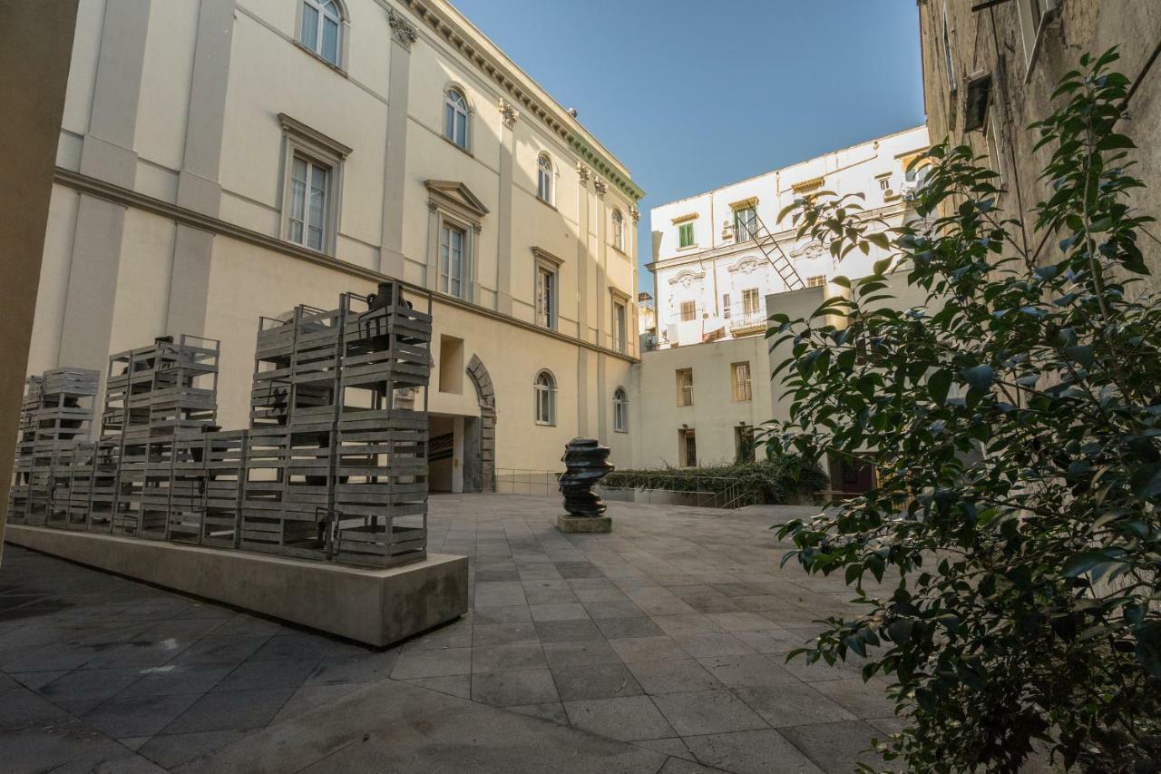 Donnare Casavacanza - Historic Center Of Napoli Bagian luar foto