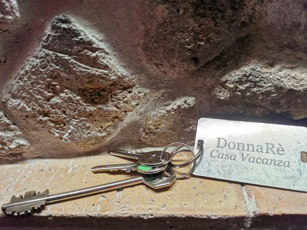 Donnare Casavacanza - Historic Center Of Napoli Bagian luar foto